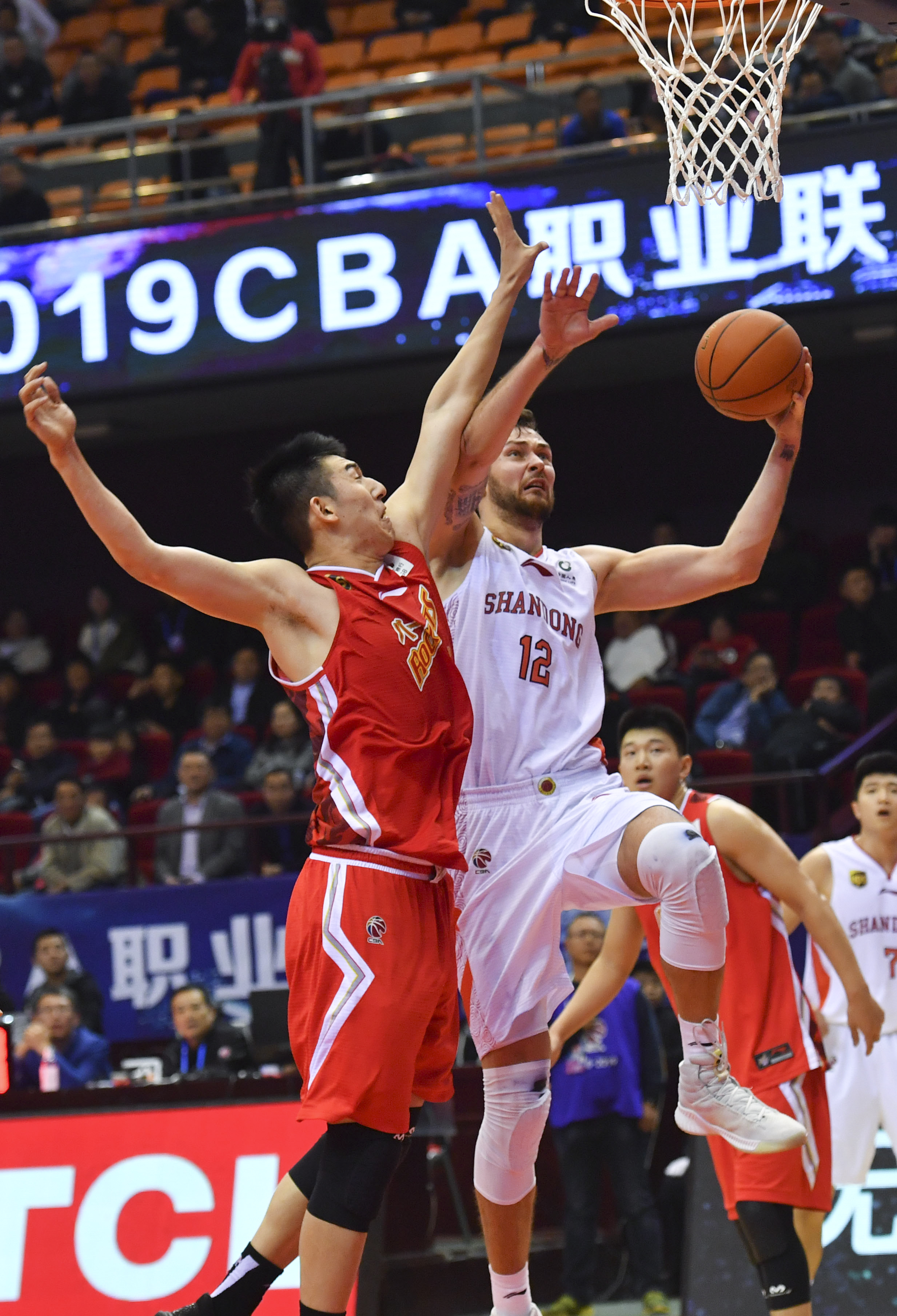 英超赛场亮点：利物浦逆转曼联,（英超焦点战：利物浦完成对曼联的逆转）