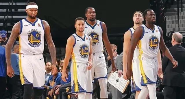 马刺新秀单场爆砍30+（马刺新秀单场斩获30+分）