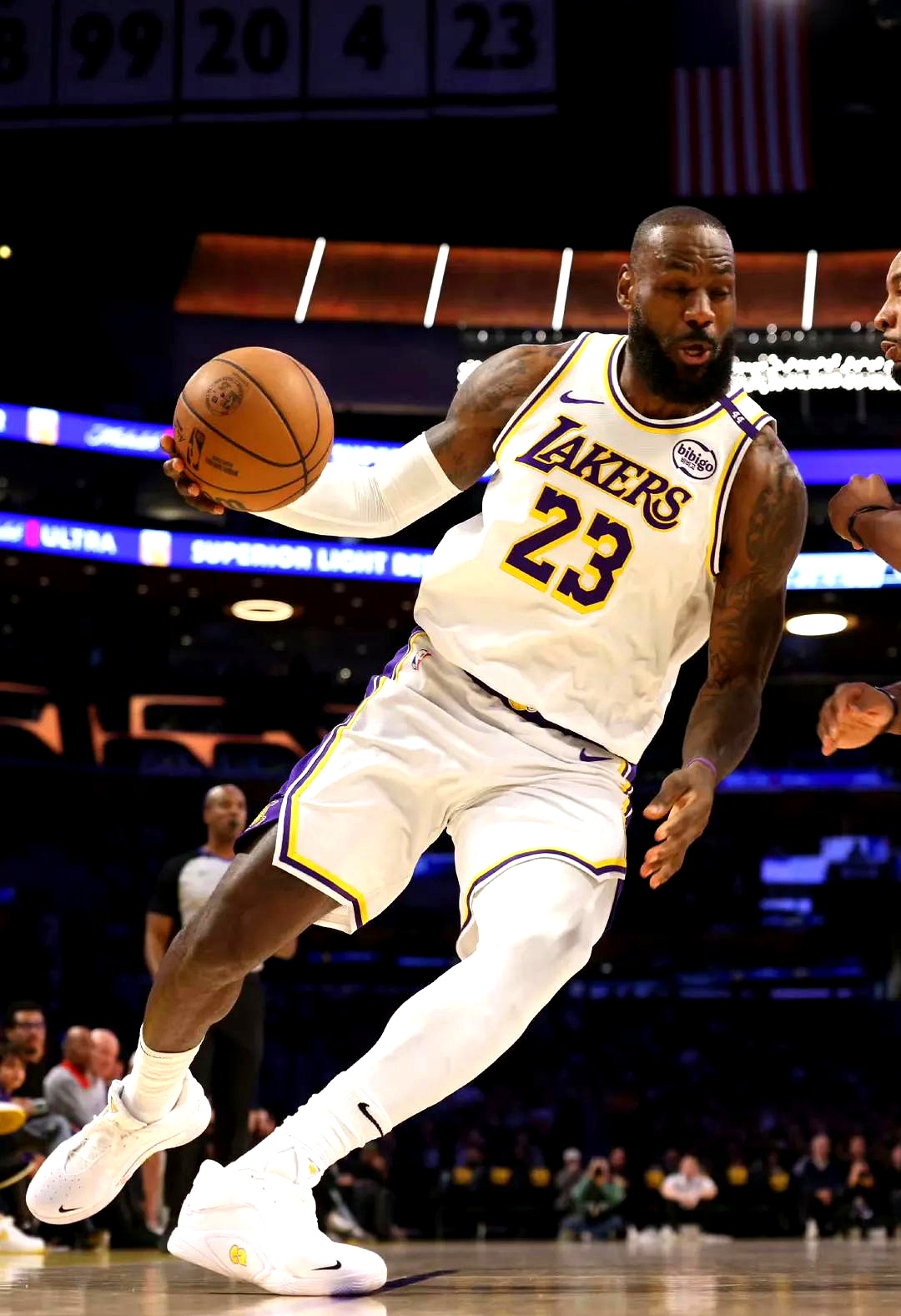 马塞洛：对阿隆索的批评停止只是时间问题，输曼城也要留住他（马塞洛：对阿隆索的质疑迟早会平息，即便败给曼城也应留下他）