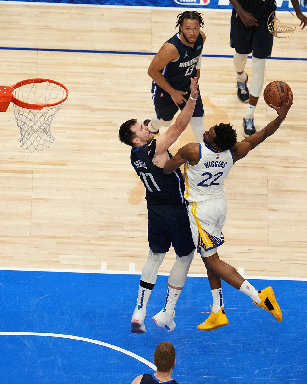 霍芬海姆3-0大胜奥格斯堡，布格尔传射，巴祖马纳-杜尔建功（霍芬海姆3-0完胜奥格斯堡：布格尔一传一射，巴祖马纳-杜尔进球）