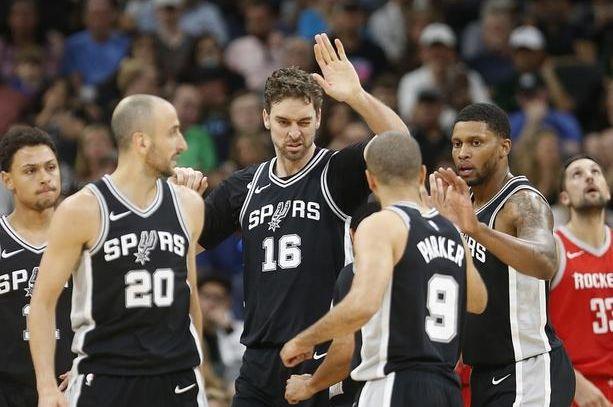 F1世界冠军诺里斯选择1号作为2026赛季车号（F1世界冠军诺里斯将使用1号征战2026赛季）