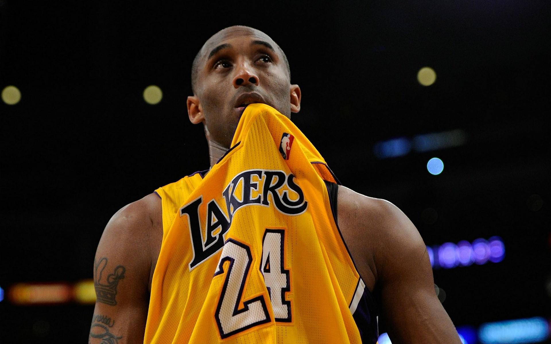 萨里：我们赢米兰是合理的；因西涅就像我儿子，俱乐部会决定（萨里：击败米兰合情合理；因西涅如我儿子，去留由俱乐部决定）