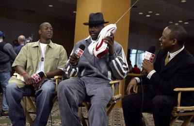 拉菲尼亚：今天我觉得有点累，要求换人是因为我没法坚持了（拉菲尼亚自述疲惫：体能难以支撑，主动申请被换下）