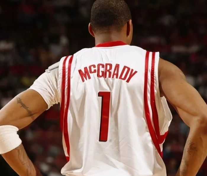 36球，劳塔罗超越克雷斯波独占阿根廷队史射手榜第四位（劳塔罗斩获第36球，超越克雷斯波位列阿根廷队史射手榜第4）